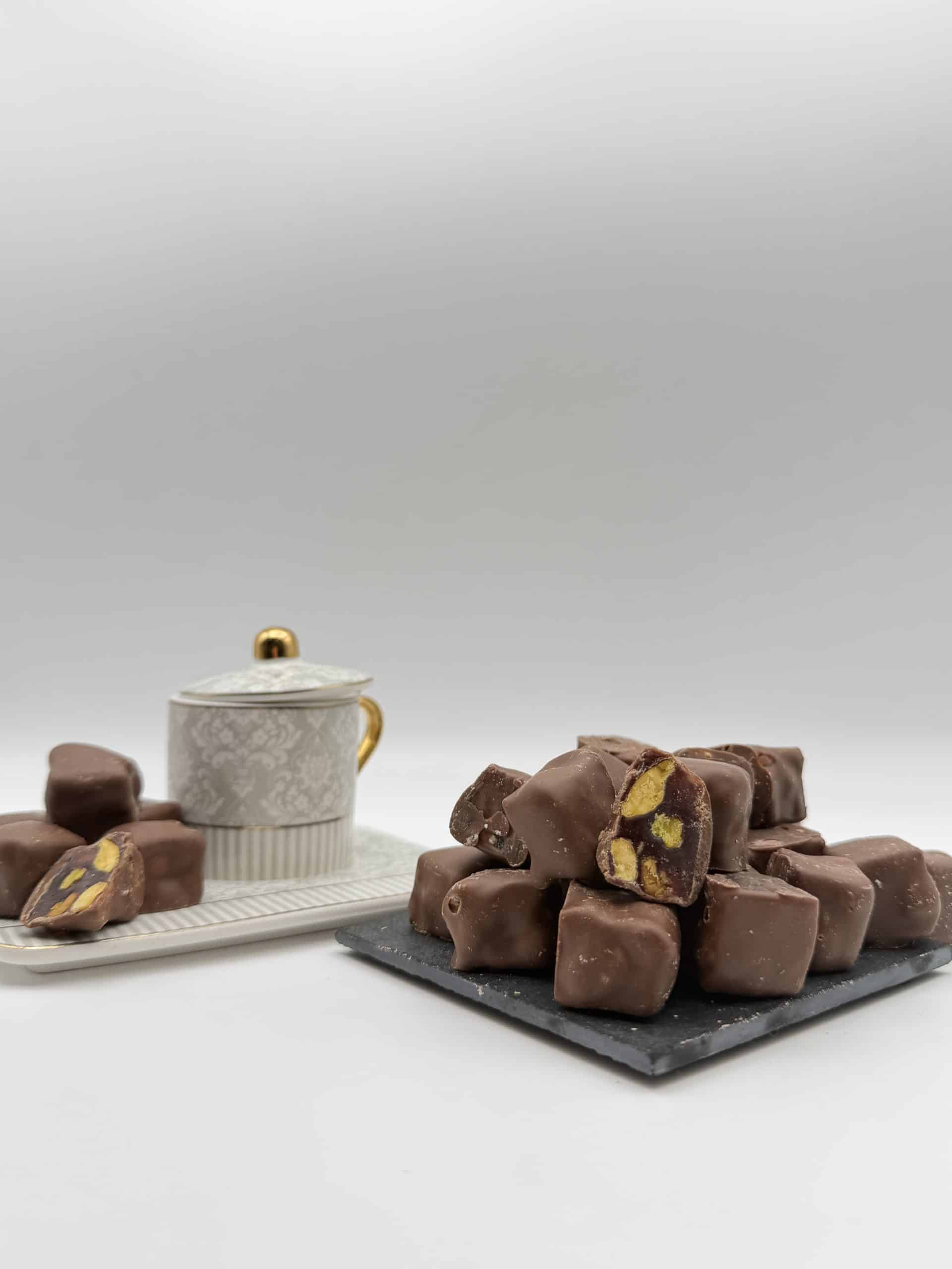 18-4-scaled-1.jpg Lokum mit Granatapfel-Pistazien-Schokolade – Bild 1